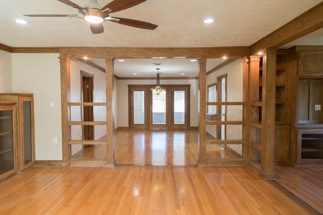 Building Photo - 9010 Linkmeadow Ln