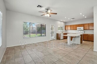 Building Photo - 6617 W Avenida Del Rey