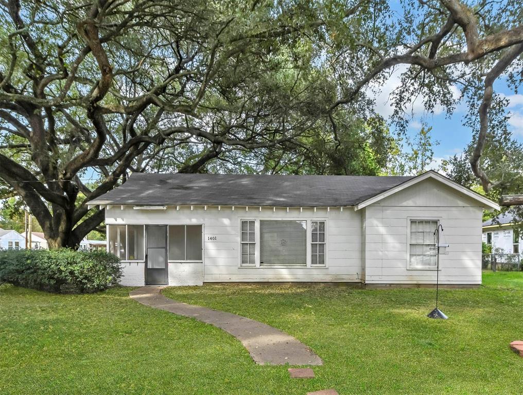 Primary Photo - 1401 Cos St