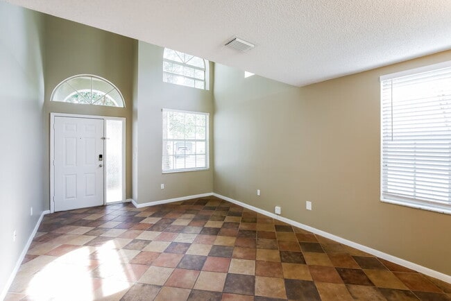 Foto del edificio - 11765 NW 1st Ct