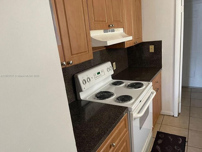 Foto del edificio - 1000 SW 8th St