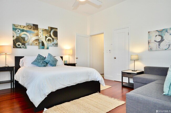 Foto del edificio - 820 North Point St