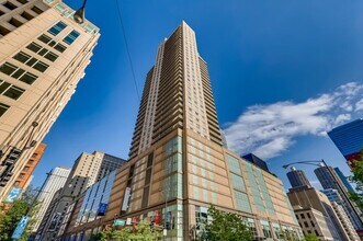 Building Photo - 545 N Dearborn St
