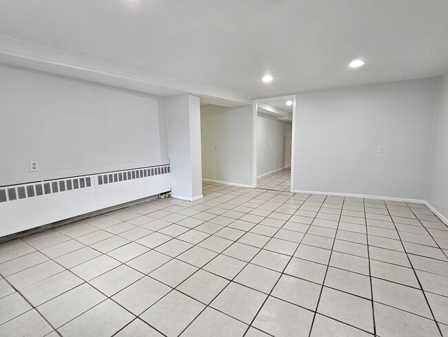 Building Photo - 2441 N Tripp Ave
