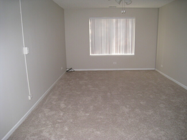 Foto del edificio - 520 Biesterfield Rd