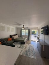 Building Photo - 3104 Stoneway Dr