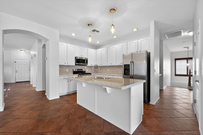 Foto del edificio - 4178 E Maplewood St