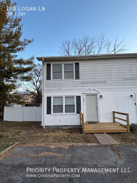 Building Photo - 188 Logan Ln