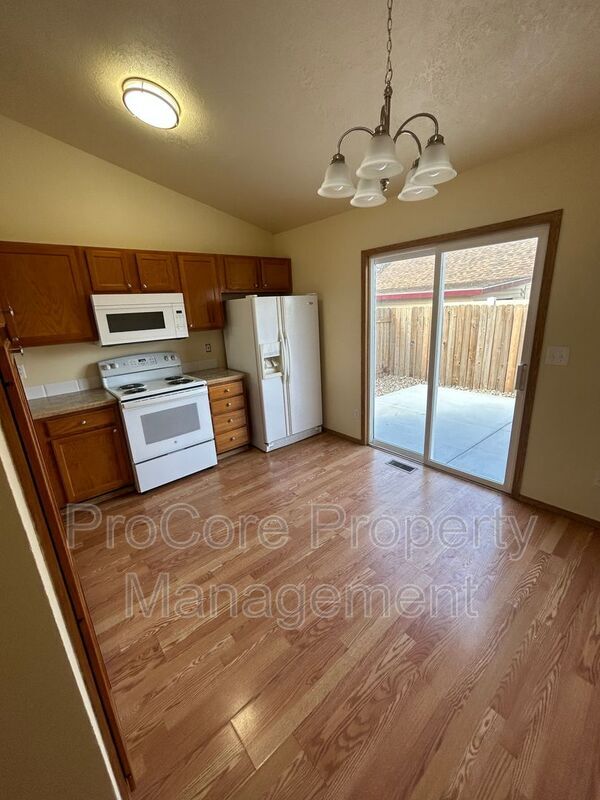Building Photo - 3002 Anchor Pl