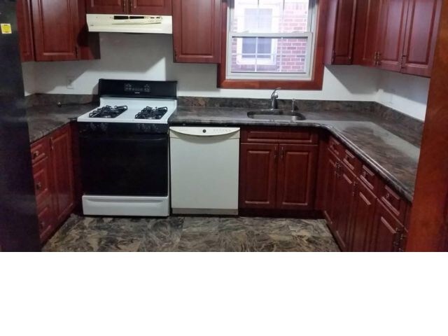 Primary Photo - 9912 157th Ave