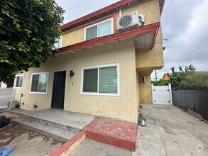 Building Photo - 3711 Normandie Ave