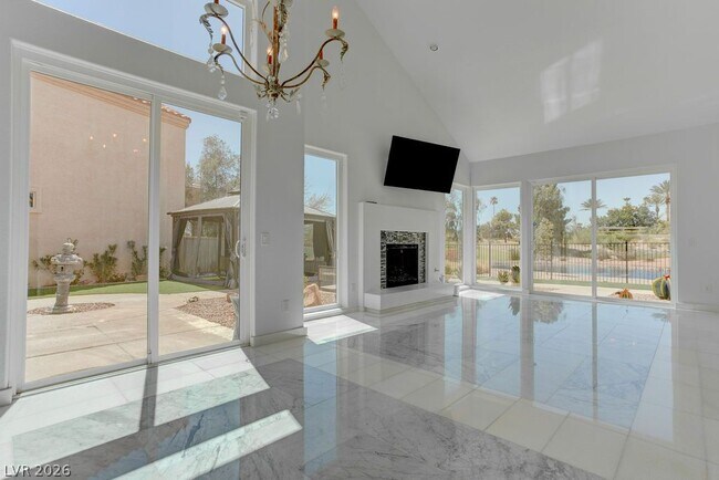 Foto del edificio - 8953 Diamond Falls Dr