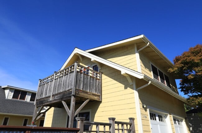 Building Photo - Furnished Studio overlooking Arcata, all utilities inluded