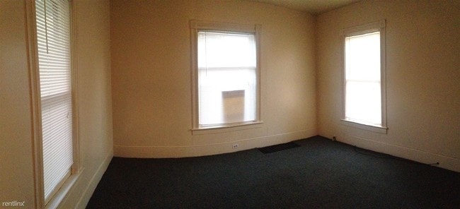 Building Photo - 3 br, 1 bath House - 49 Zeno St SW 49 Zeno Sw