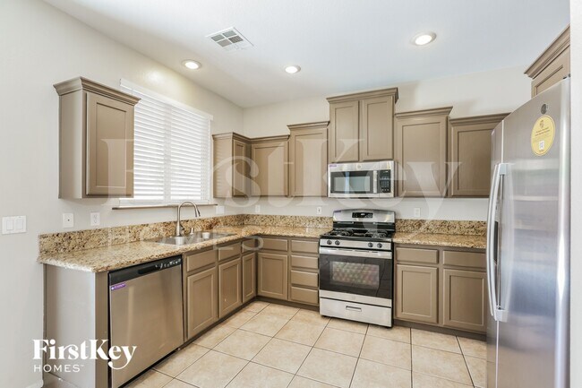 Building Photo - 8227 Shallow River Ct