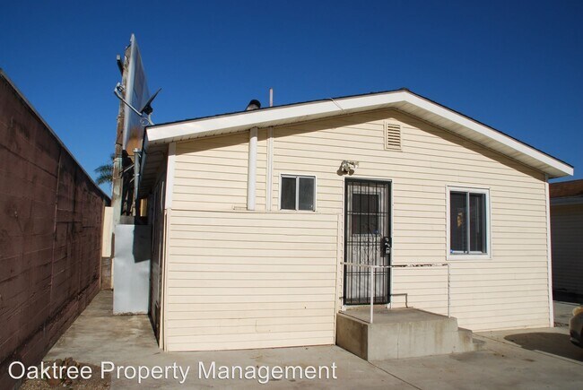Building Photo - 264-274 N Ventura Ave