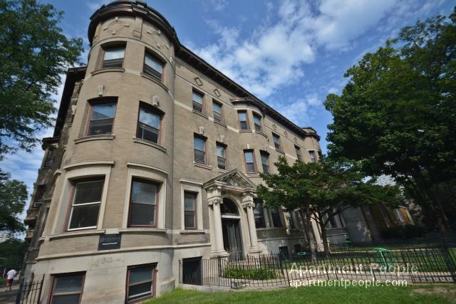 Primary Photo - 668 W Sheridan Rd