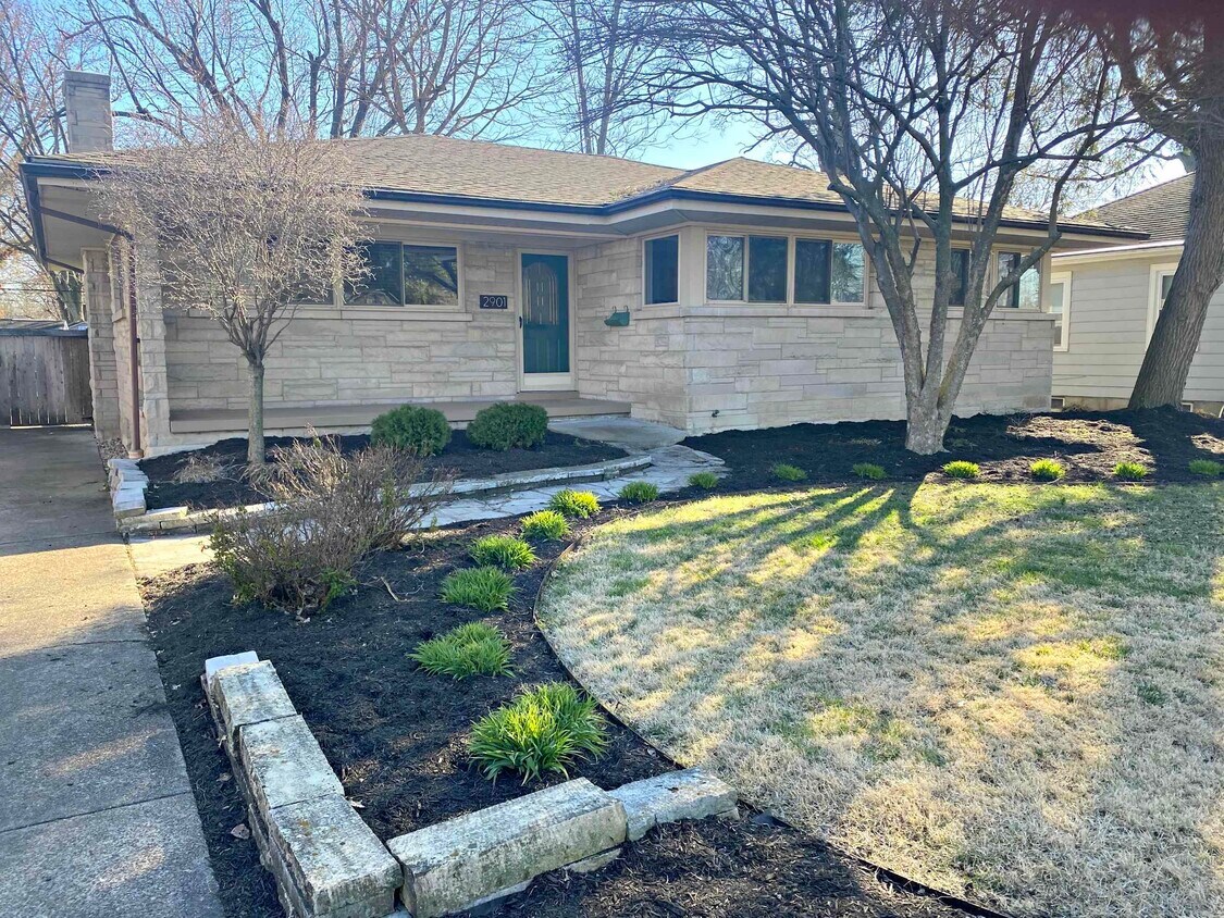 2901 E Chestnut St, Evansville, IN 47714 House Rental in Evansville