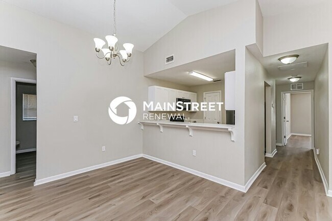 Foto del edificio - 4 Bedroom Pet-Friendly Home in St Petersburg, FL with Main Street Renewal