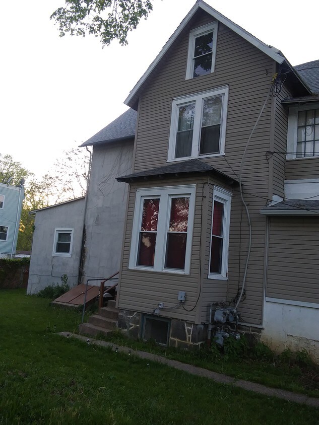 Primary Photo - 424 Folcroft Ave