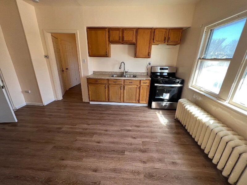 Foto principal - 2690 S 10th St