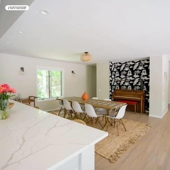 Foto del edificio - 20 Collingswood Dr