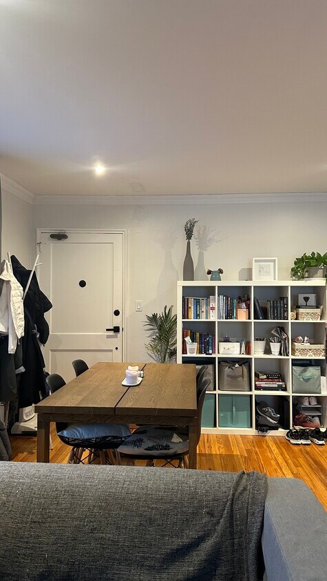 Foto principal - 48 Troy Dr