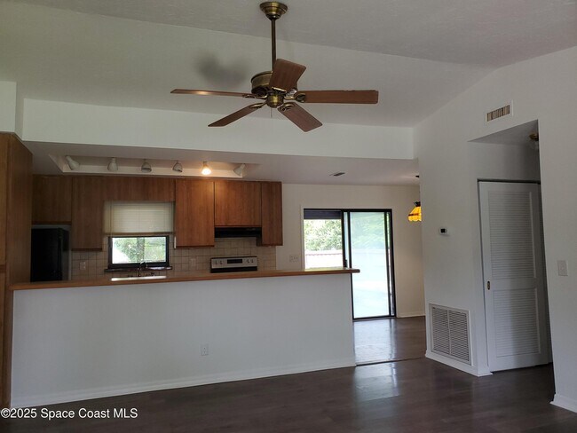 Foto del edificio - 255 8th Ct