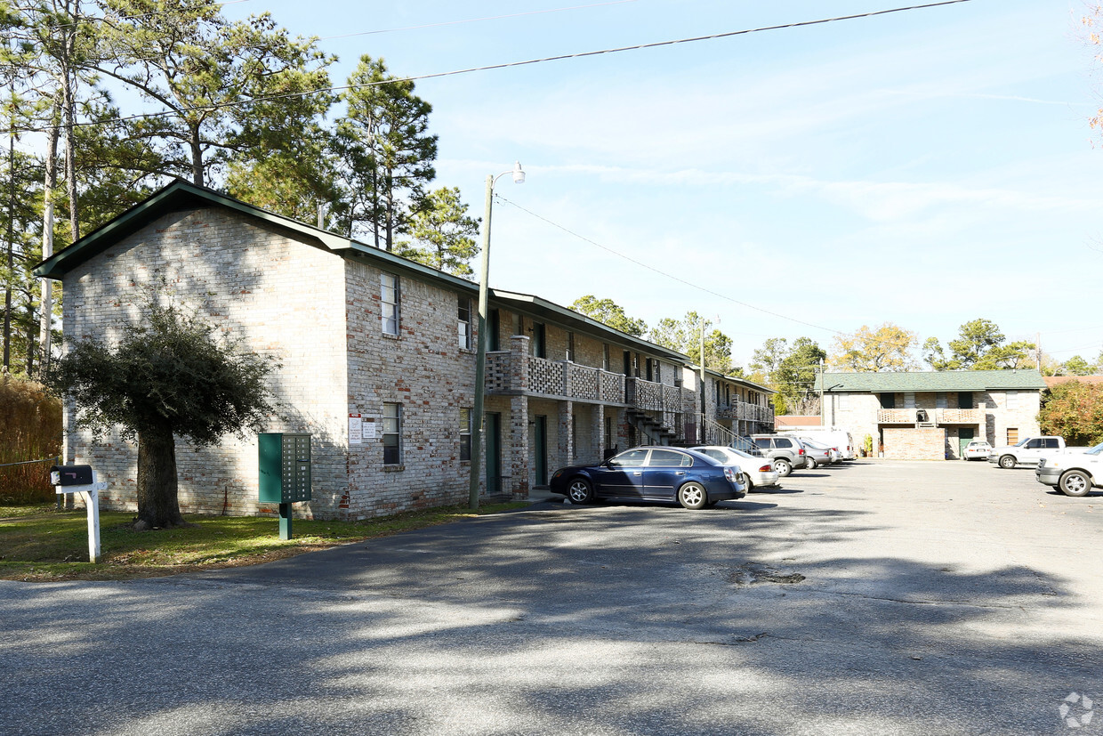 Building Photo - Marilyn Street Apartments