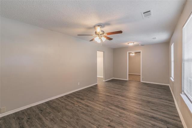 Foto del edificio - 4729 Bonnie View Rd