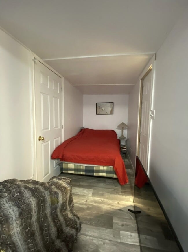 Building Photo - 381 Rue Beausejour