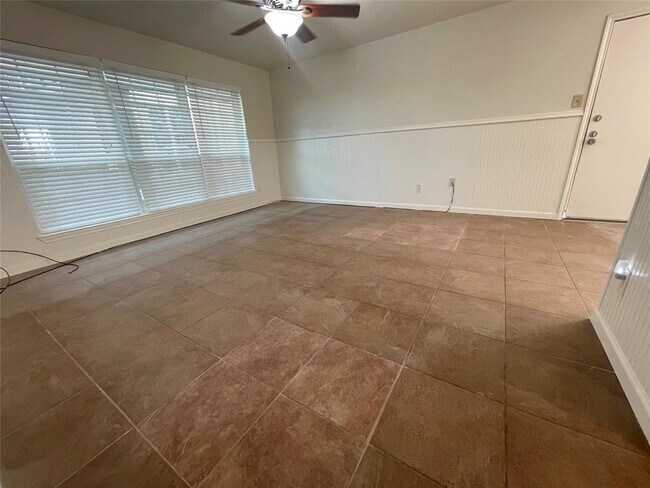 Foto del edificio - 5550 N Braeswood Blvd