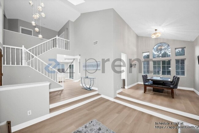 Building Photo - 23693 Cadenza Dr