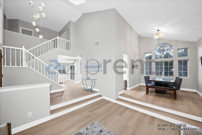 Foto del edificio - 23693 Cadenza Dr