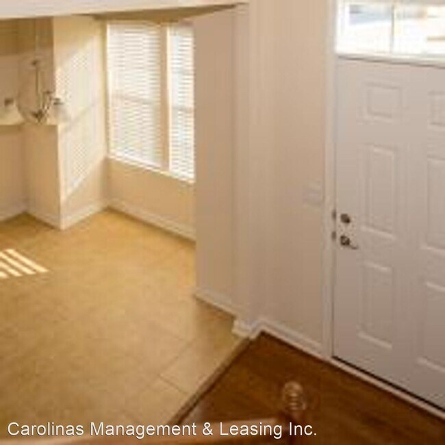 Building Photo - 3 br, 2.5 bath House - 130 W. Stableford Dr.