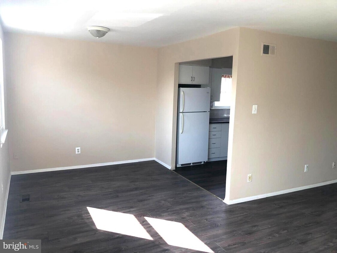 115 Nandina St, Philadelphia, PA 19116 Apartment for Rent in