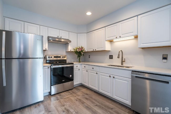 Photo - 250 S Estes Dr Apartment