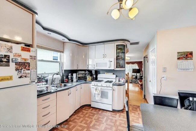 Foto del edificio - 24 Elie Ct