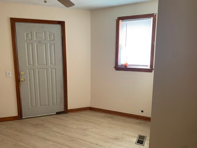 Foto del edificio - 226 Brightman St