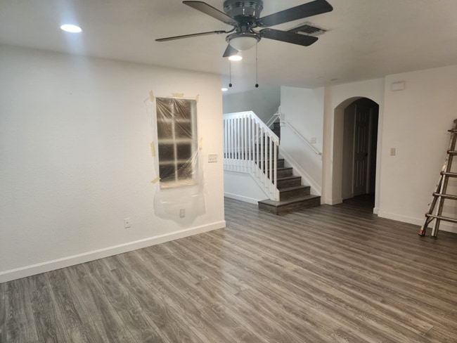 Photo - 205 NW 12th Ave House