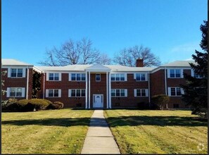 Building Photo - 72 Folly Brook Blvd