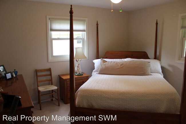 Building Photo - 3 br, 2.5 bath House - 1770 Briarcliff