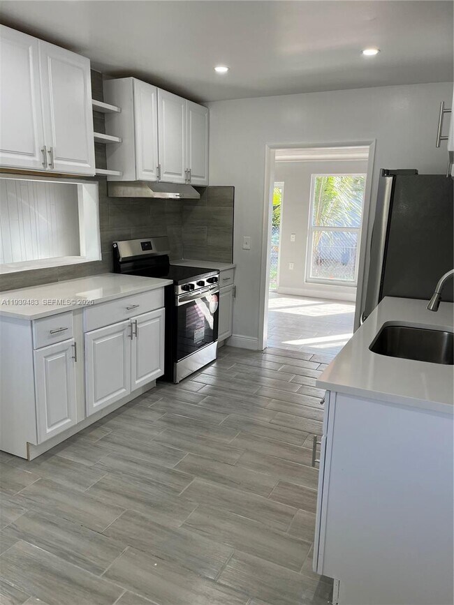 Building Photo - 1386 NW 38th St