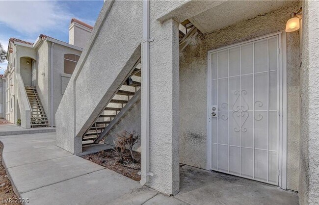 Foto del edificio - 4320 W Lake Mead Blvd