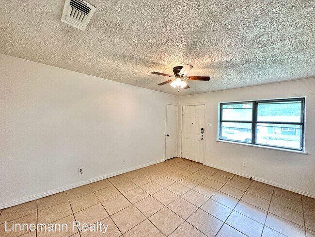Building Photo - 3 br, 1.5 bath House - 704 N. 19th Street