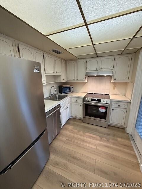 Foto del edificio - 2800 N Palm Aire Dr