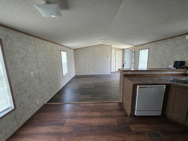 Foto del edificio - Cute 2 bed/2 bath mobile home in Opelousas