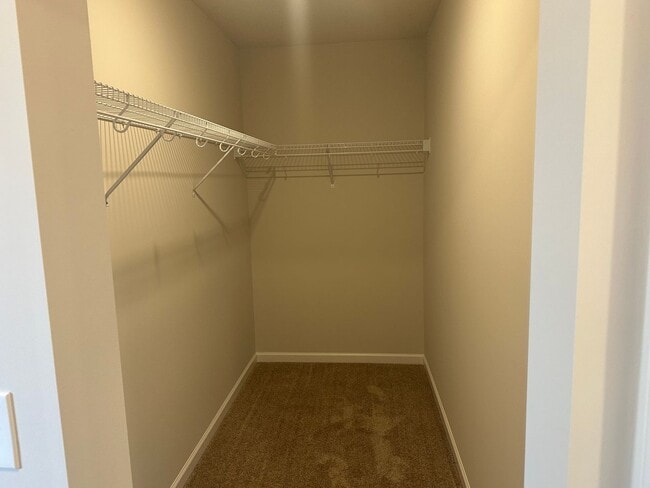 Building Photo - 3 Bed +Den Nearly Brand New $2500
