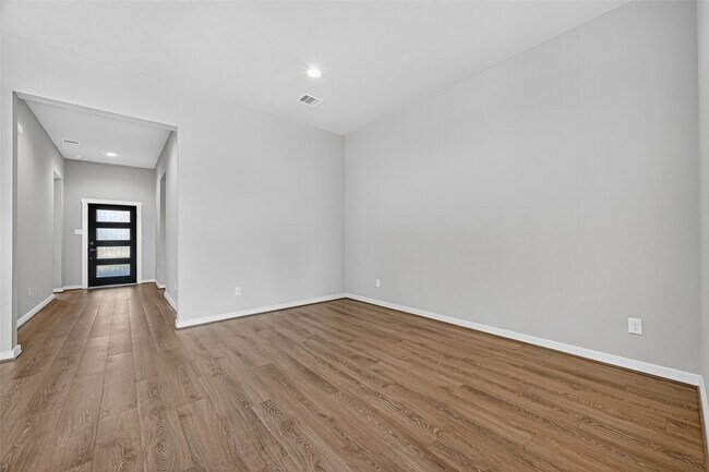 Foto del edificio - 28611 Hannahs Harbor Ln
