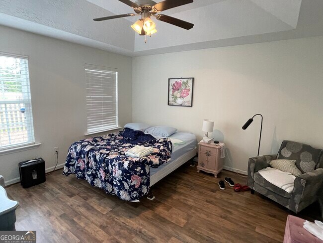 Building Photo - 238 Sunview Dr